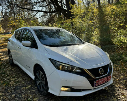 Белый Ниссан Лиф, объемом двигателя 0 л и пробегом 116 тыс. км за 11800 $, фото 55 на Automoto.ua