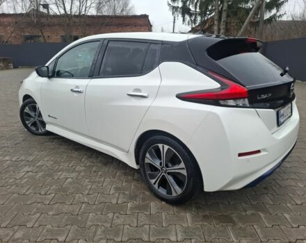 Белый Ниссан Лиф, объемом двигателя 0 л и пробегом 104 тыс. км за 12600 $, фото 2 на Automoto.ua