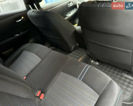 Белый Ниссан Лиф, объемом двигателя 0 л и пробегом 37 тыс. км за 12700 $, фото 19 на Automoto.ua