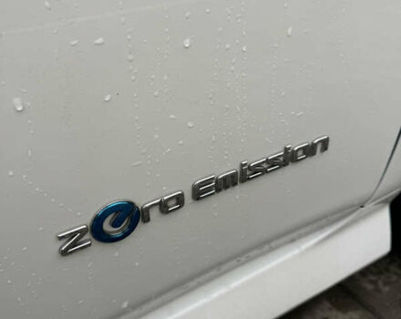 Белый Ниссан Лиф, объемом двигателя 0 л и пробегом 116 тыс. км за 11800 $, фото 46 на Automoto.ua