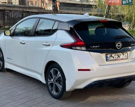 Белый Ниссан Лиф, объемом двигателя 0 л и пробегом 77 тыс. км за 14600 $, фото 2 на Automoto.ua