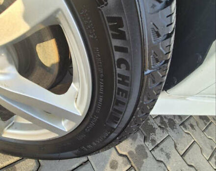 Білий Ніссан Ліф, об'ємом двигуна 0 л та пробігом 192 тис. км за 10800 $, фото 19 на Automoto.ua