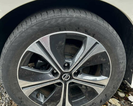 Белый Ниссан Лиф, объемом двигателя 0 л и пробегом 98 тыс. км за 13000 $, фото 2 на Automoto.ua