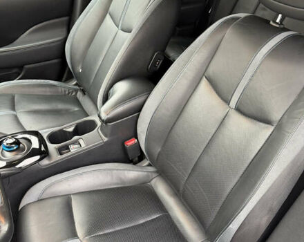 Белый Ниссан Лиф, объемом двигателя 0 л и пробегом 164 тыс. км за 11300 $, фото 33 на Automoto.ua