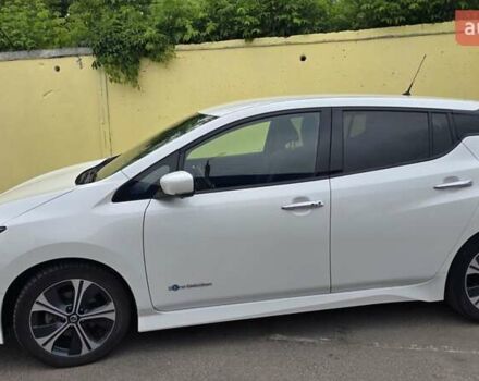 Белый Ниссан Лиф, объемом двигателя 0 л и пробегом 135 тыс. км за 12800 $, фото 2 на Automoto.ua