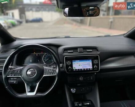 Белый Ниссан Лиф, объемом двигателя 0 л и пробегом 83 тыс. км за 12799 $, фото 22 на Automoto.ua