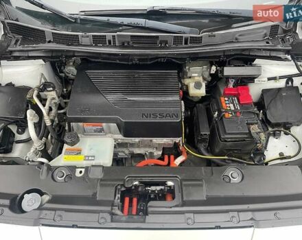 Белый Ниссан Лиф, объемом двигателя 0 л и пробегом 108 тыс. км за 12700 $, фото 32 на Automoto.ua