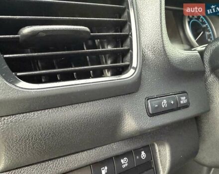 Белый Ниссан Лиф, объемом двигателя 0 л и пробегом 82 тыс. км за 13999 $, фото 47 на Automoto.ua