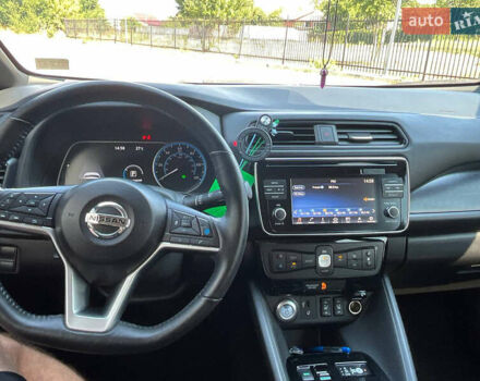 Білий Ніссан Ліф, об'ємом двигуна 0 л та пробігом 45 тис. км за 15500 $, фото 14 на Automoto.ua