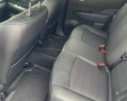 Белый Ниссан Лиф, объемом двигателя 0 л и пробегом 111 тыс. км за 9700 $, фото 13 на Automoto.ua