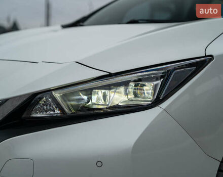 Белый Ниссан Лиф, объемом двигателя 0 л и пробегом 109 тыс. км за 14200 $, фото 17 на Automoto.ua