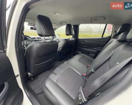 Белый Ниссан Лиф, объемом двигателя 0 л и пробегом 157 тыс. км за 11700 $, фото 46 на Automoto.ua