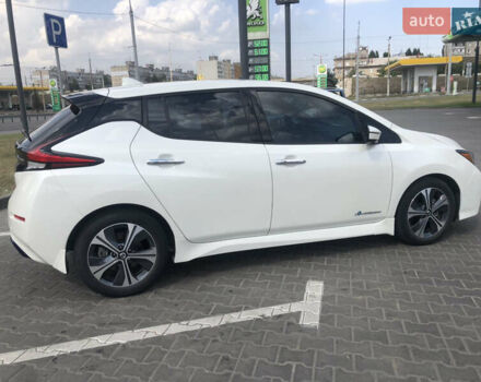 Белый Ниссан Лиф, объемом двигателя 0 л и пробегом 59 тыс. км за 14700 $, фото 4 на Automoto.ua