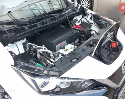 Белый Ниссан Лиф, объемом двигателя 0 л и пробегом 82 тыс. км за 15600 $, фото 23 на Automoto.ua