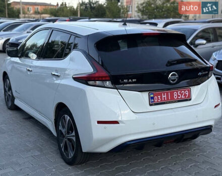 Белый Ниссан Лиф, объемом двигателя 0 л и пробегом 113 тыс. км за 13000 $, фото 2 на Automoto.ua