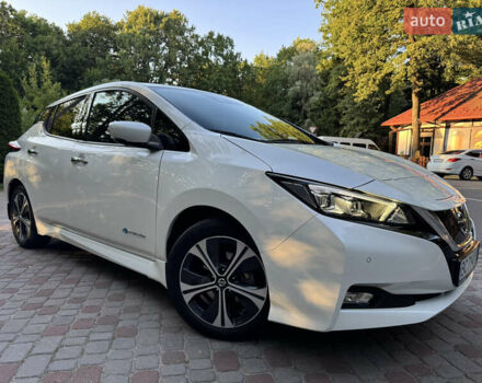 Белый Ниссан Лиф, объемом двигателя 0 л и пробегом 135 тыс. км за 12150 $, фото 11 на Automoto.ua