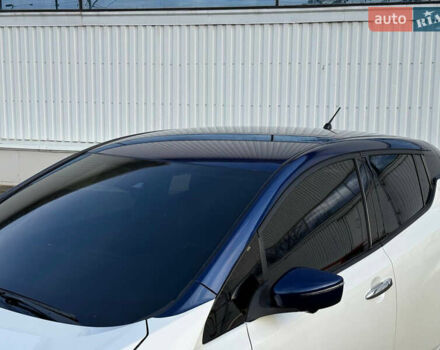 Білий Ніссан Ліф, об'ємом двигуна 0 л та пробігом 67 тис. км за 11500 $, фото 21 на Automoto.ua