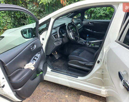 Белый Ниссан Лиф, объемом двигателя 0 л и пробегом 82 тыс. км за 15600 $, фото 35 на Automoto.ua