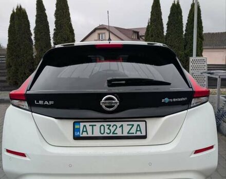 Белый Ниссан Лиф, объемом двигателя 0 л и пробегом 112 тыс. км за 12200 $, фото 4 на Automoto.ua