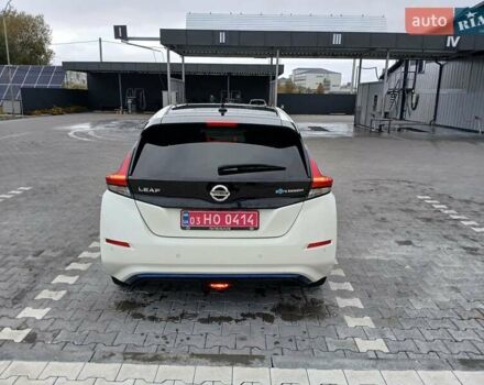 Белый Ниссан Лиф, объемом двигателя 0 л и пробегом 135 тыс. км за 12799 $, фото 9 на Automoto.ua