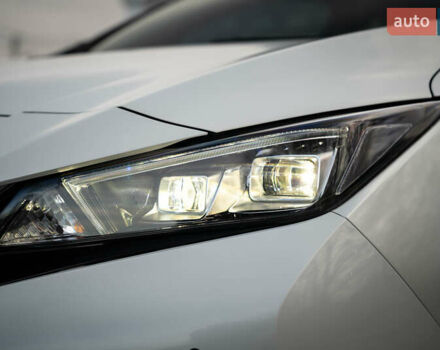 Белый Ниссан Лиф, объемом двигателя 0 л и пробегом 108 тыс. км за 13900 $, фото 9 на Automoto.ua