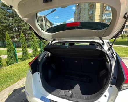 Белый Ниссан Лиф, объемом двигателя 0 л и пробегом 34 тыс. км за 13800 $, фото 24 на Automoto.ua