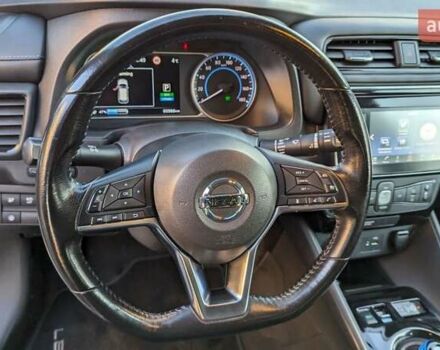 Белый Ниссан Лиф, объемом двигателя 0 л и пробегом 60 тыс. км за 14900 $, фото 29 на Automoto.ua