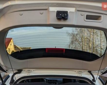 Белый Ниссан Лиф, объемом двигателя 0 л и пробегом 60 тыс. км за 14900 $, фото 20 на Automoto.ua