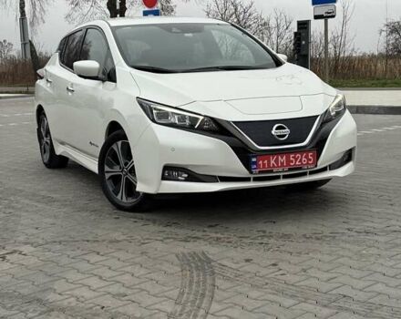 Белый Ниссан Лиф, объемом двигателя 0 л и пробегом 92 тыс. км за 12500 $, фото 4 на Automoto.ua