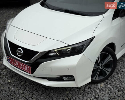 Белый Ниссан Лиф, объемом двигателя 0 л и пробегом 157 тыс. км за 11700 $, фото 28 на Automoto.ua