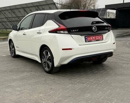 Белый Ниссан Лиф, объемом двигателя 0 л и пробегом 92 тыс. км за 12500 $, фото 7 на Automoto.ua