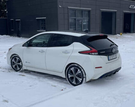 Белый Ниссан Лиф, объемом двигателя 0 л и пробегом 140 тыс. км за 10700 $, фото 7 на Automoto.ua