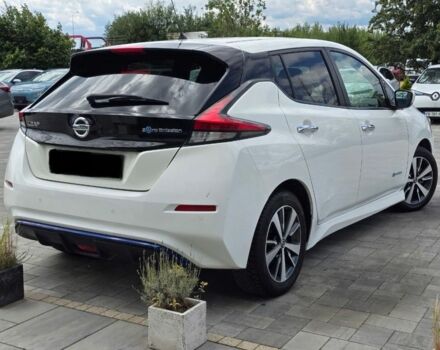 Білий Ніссан Ліф, об'ємом двигуна 0 л та пробігом 115 тис. км за 10999 $, фото 4 на Automoto.ua