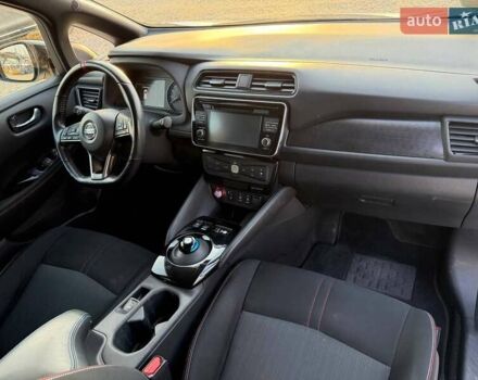 Белый Ниссан Лиф, объемом двигателя 0 л и пробегом 33 тыс. км за 16400 $, фото 13 на Automoto.ua