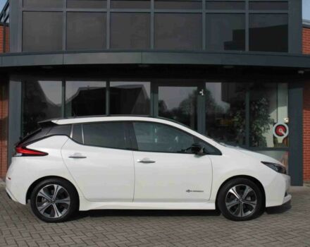 Белый Ниссан Лиф, объемом двигателя 0 л и пробегом 43 тыс. км за 9350 $, фото 5 на Automoto.ua