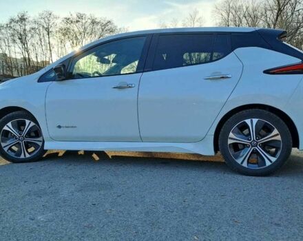 Белый Ниссан Лиф, объемом двигателя 0 л и пробегом 115 тыс. км за 12700 $, фото 2 на Automoto.ua