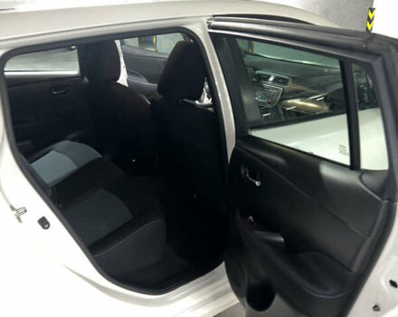 Белый Ниссан Лиф, объемом двигателя 0 л и пробегом 91 тыс. км за 13000 $, фото 17 на Automoto.ua