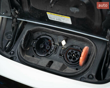 Белый Ниссан Лиф, объемом двигателя 0 л и пробегом 108 тыс. км за 13900 $, фото 13 на Automoto.ua