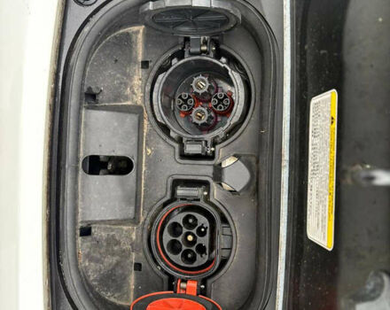 Білий Ніссан Ліф, об'ємом двигуна 0 л та пробігом 150 тис. км за 10400 $, фото 14 на Automoto.ua