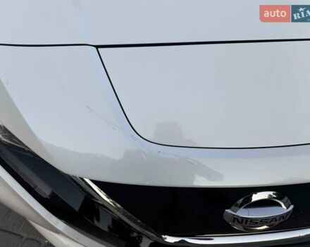 Білий Ніссан Ліф, об'ємом двигуна 0 л та пробігом 90 тис. км за 10000 $, фото 1 на Automoto.ua