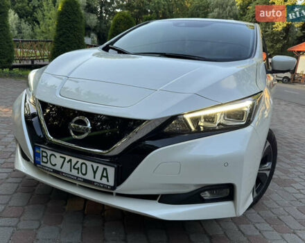 Белый Ниссан Лиф, объемом двигателя 0 л и пробегом 135 тыс. км за 12150 $, фото 23 на Automoto.ua