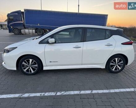 Білий Ніссан Ліф, об'ємом двигуна 0 л та пробігом 135 тис. км за 10900 $, фото 13 на Automoto.ua