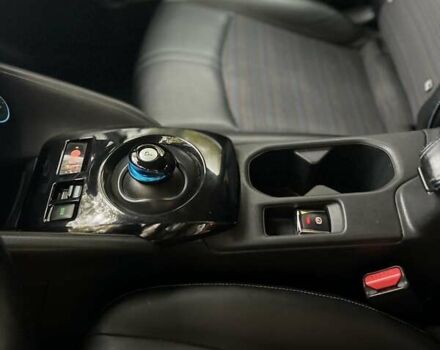 Белый Ниссан Лиф, объемом двигателя 0 л и пробегом 139 тыс. км за 10950 $, фото 7 на Automoto.ua