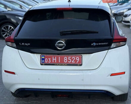 Белый Ниссан Лиф, объемом двигателя 0 л и пробегом 113 тыс. км за 13000 $, фото 1 на Automoto.ua