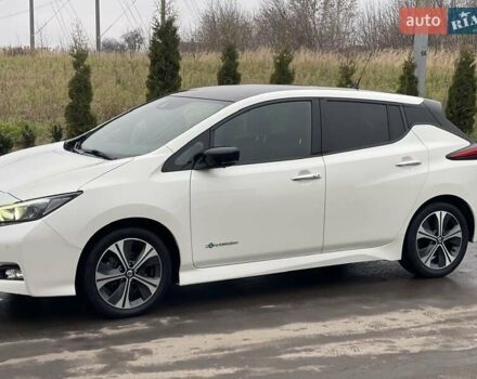 Белый Ниссан Лиф, объемом двигателя 0 л и пробегом 108 тыс. км за 12700 $, фото 1 на Automoto.ua