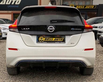 Білий Ніссан Ліф, об'ємом двигуна 40 л та пробігом 80 тис. км за 12800 $, фото 4 на Automoto.ua