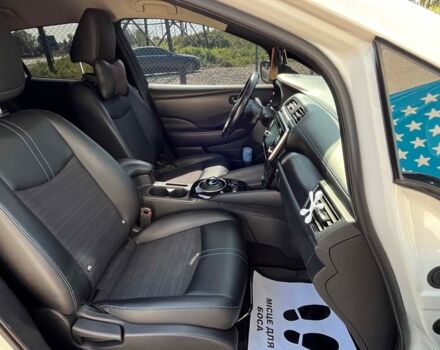 Білий Ніссан Ліф, об'ємом двигуна 40 л та пробігом 177 тис. км за 13900 $, фото 24 на Automoto.ua