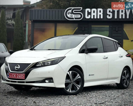 Белый Ниссан Лиф, объемом двигателя 0 л и пробегом 157 тыс. км за 11700 $, фото 5 на Automoto.ua