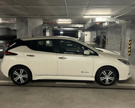 Белый Ниссан Лиф, объемом двигателя 0 л и пробегом 91 тыс. км за 13000 $, фото 5 на Automoto.ua