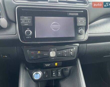 Белый Ниссан Лиф, объемом двигателя 0 л и пробегом 108 тыс. км за 12700 $, фото 35 на Automoto.ua